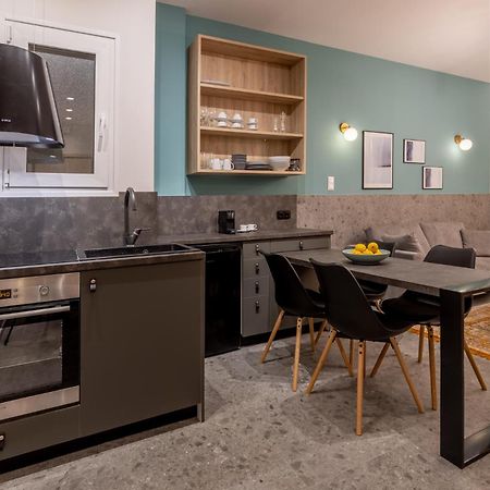 Elegant Apt 5' From Ampelokipi Metro Station 아테네 외부 사진
